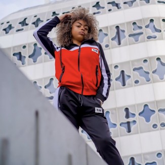 Veste A Capuche Zippée « Paris Young & Winner » Noire Rouge