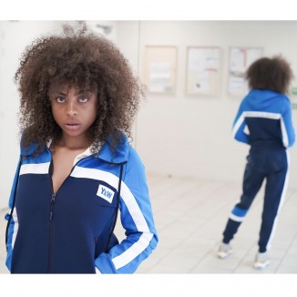 Veste A Capuche Zippée « Paris Young & Winner » Bleu Azur